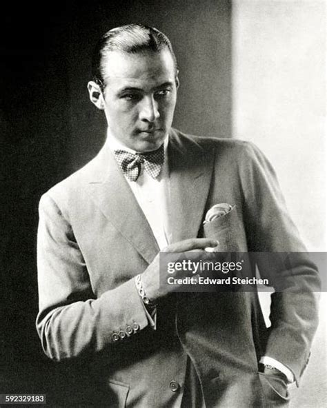 1,264 Rudolph Valentino Photos & High